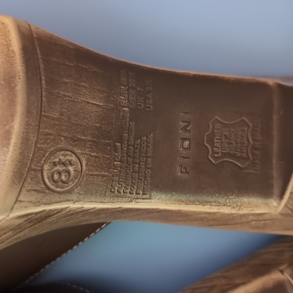 FIONI Brown Floral Dress Sandals 3" Heels Leather Uppers Size 8 1/2 - Picture 5 of 9